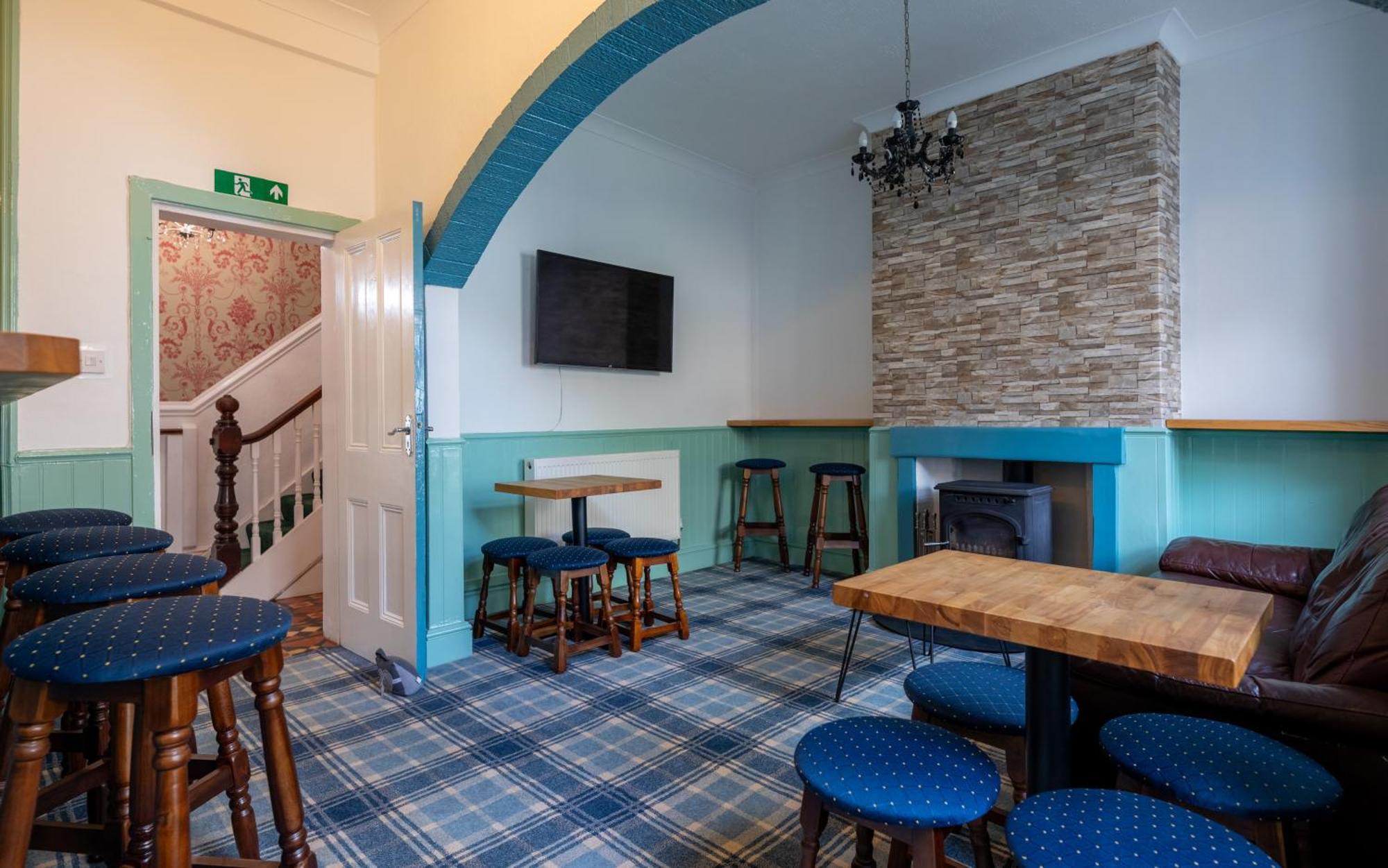 The Cadnant House