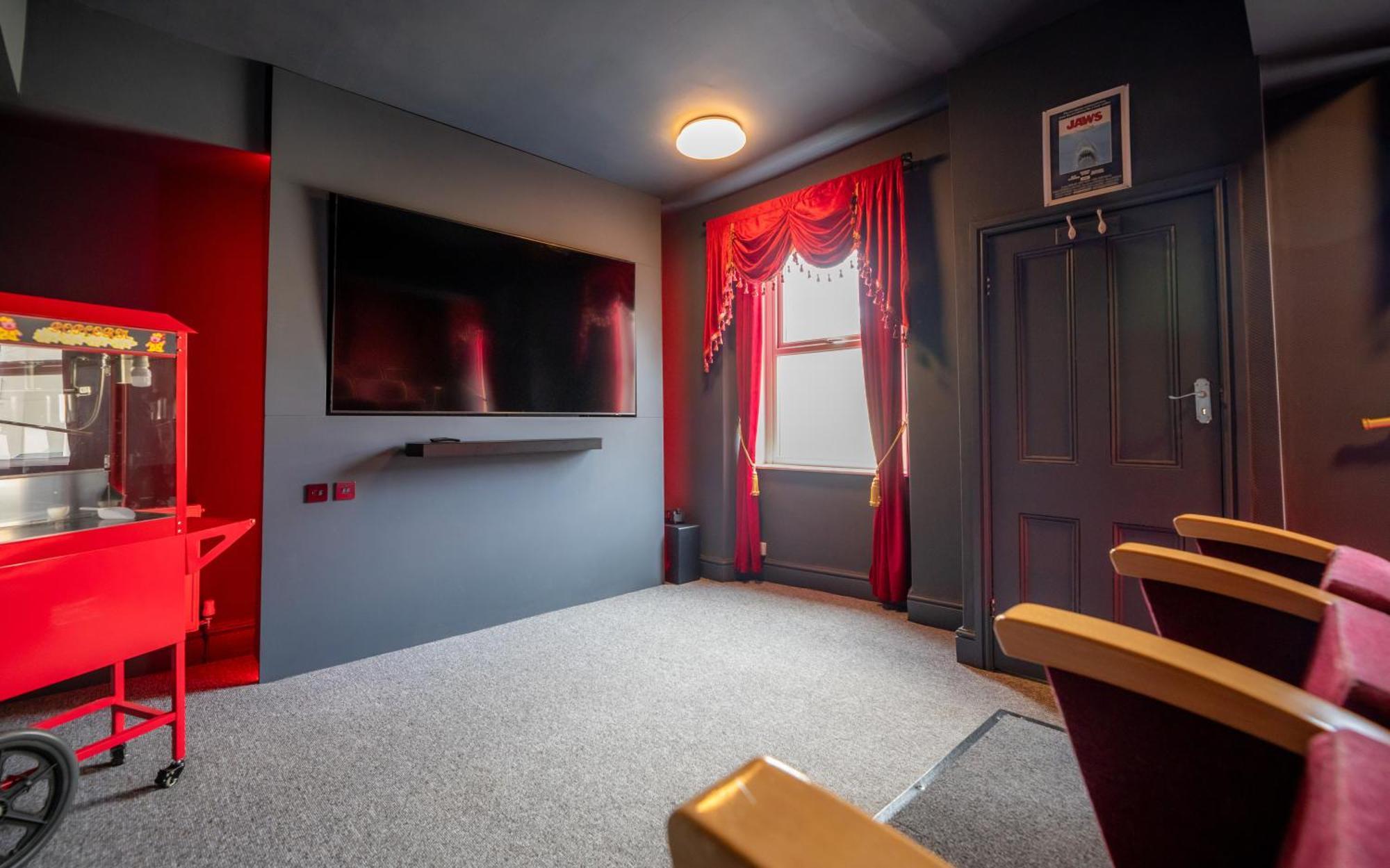 Holiday home The Cadnant House